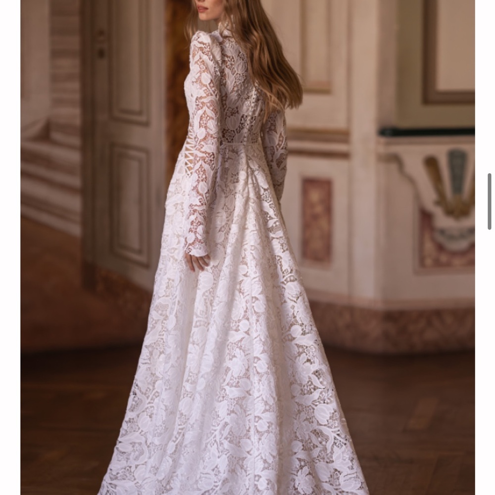 YEDINA studios long sleeve vintage style lace corset wedding dress stunning! S - Picture 4 of 17